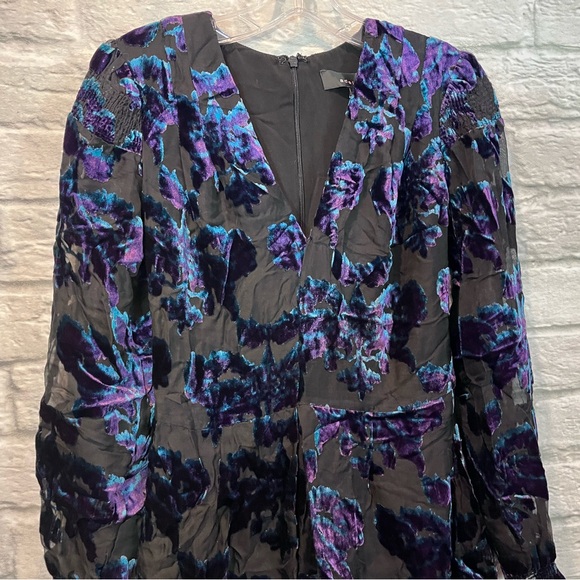 NWT - Anthropologie Adelyn Rae Floral Velvet Burnout Long Sleeve Romper - XS - Picture 4 of 15